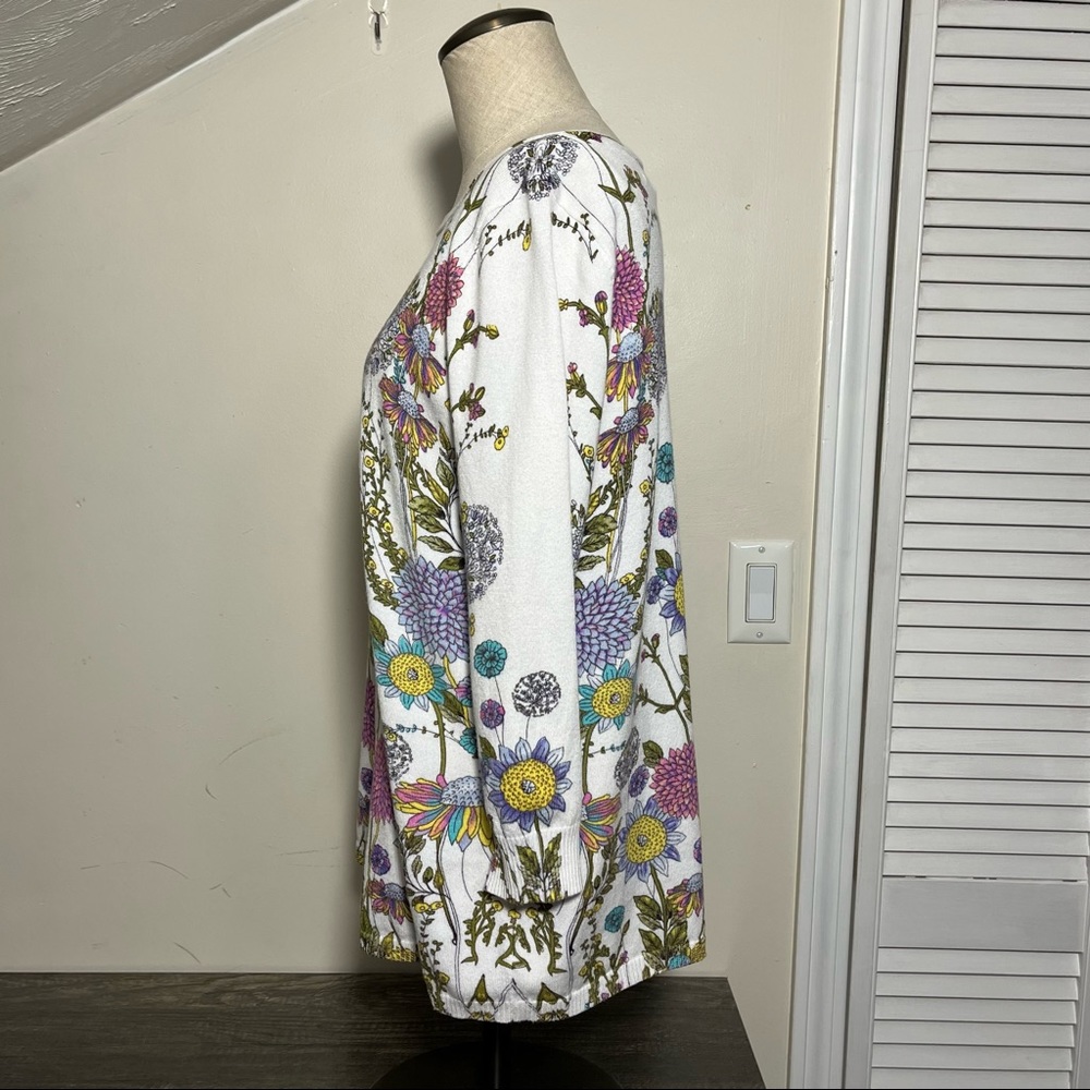 NWOT Joseph A. Floral Long Sleeve Lightweight Sweater, Size L - Picture 2 of 11